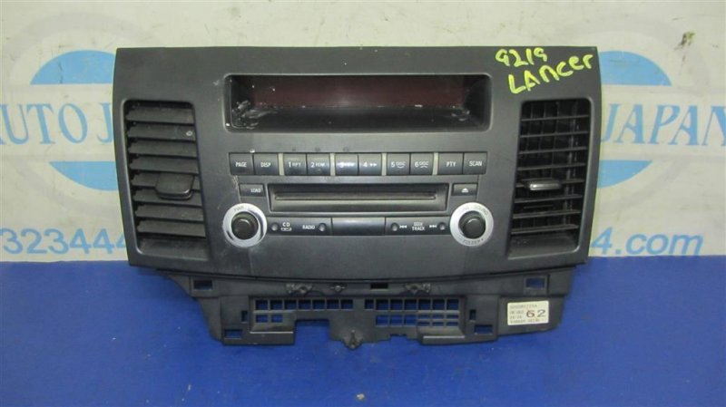 Магнитола MITSUBISHI LANCER X 10 07-15 2012 Седан 2.4 8002B686XA Б/У