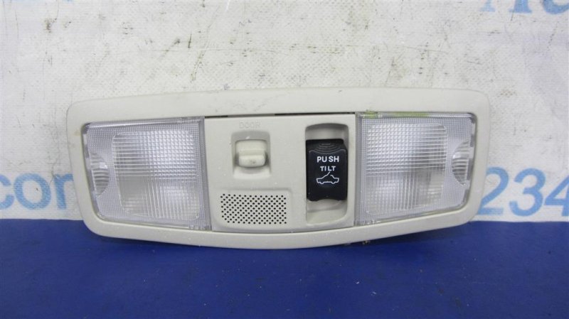 Плафон салона MITSUBISHI OUTLANDER XL 05-13 2010 Внедорожник 2.4 8401A034YA Б/У