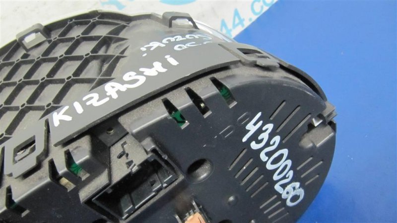 Панель приборов KIZASHI 09-14 2010 Седан 2.4