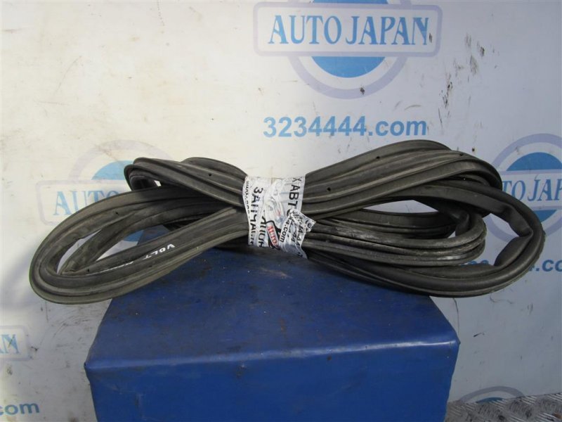 Уплотнитель двери CHEVROLET VOLT 10-15 2013 1.4 LUU 22826591 Б/У