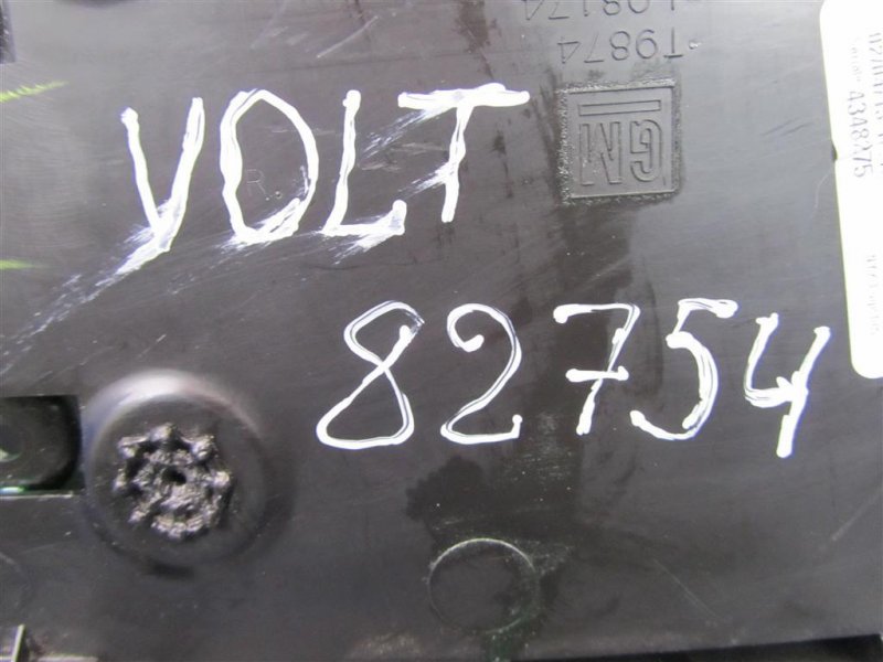 Консоль центральная задний VOLT 10-15 2013 1.4 LUU Консоль центральная задний VOLT 10-15 2013 1.4 LUU
