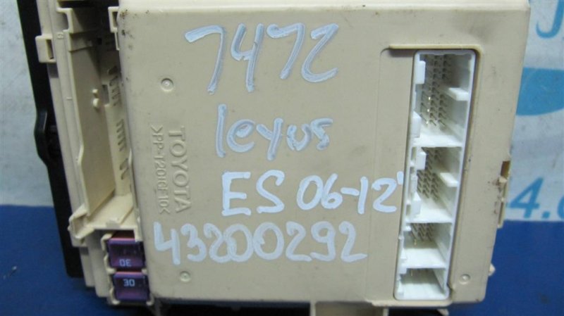 Блок предохранителей салон ES350 06-12 2009 Седан 3.5