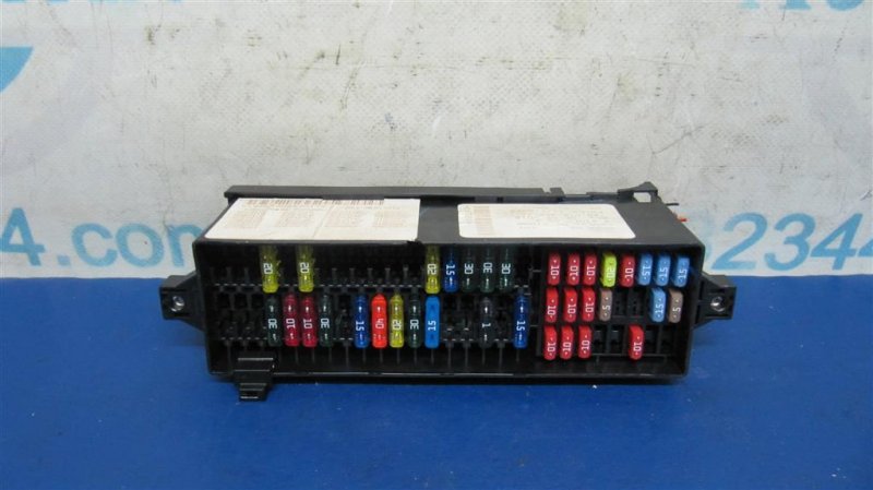 Блок предохранителей моторный отсек VOLKSWAGEN JETTA USA 10-17 2014 162 1.8 CPRA 6R0 937 615 Б/У