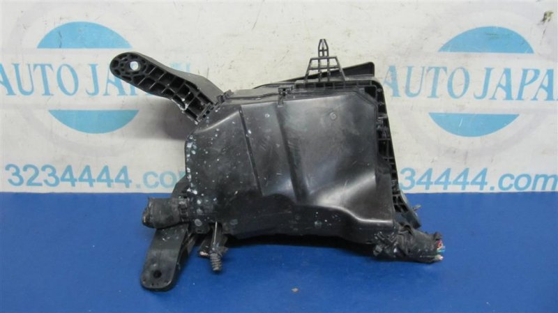 Блок предохранителей моторный отсек KIZASHI 09-14 2010 Седан 2.4