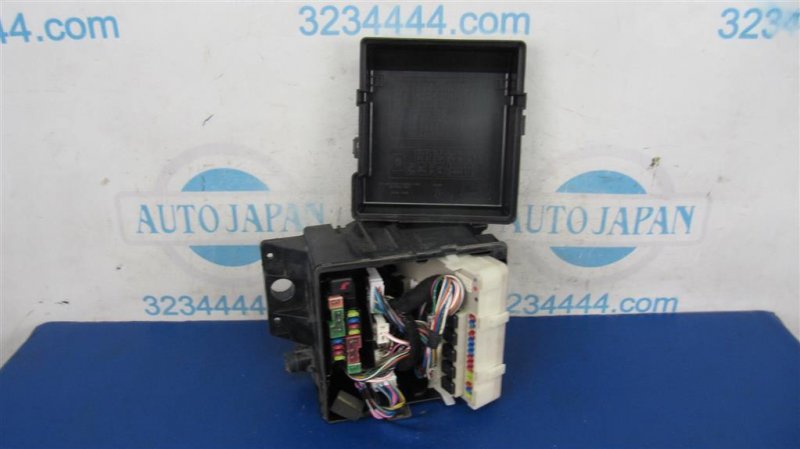 Блок предохранителей моторный отсек INFINITI QX56 / TITAN / ARMADA 04-16 2005 Внедорожник 5.6 284B6-7S002 Б/У