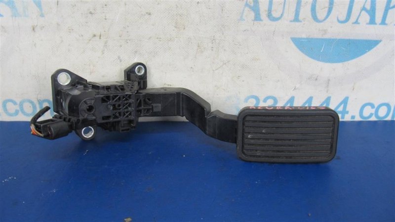 Запчасть педаль газа ACURA TLX 14-17 2015 Седан 2.4 17800-T2A-A01 Б/У Педаль газа ACURA TLX 14-17 2015 Седан 2.4 17800-T2A-A01 Б/У