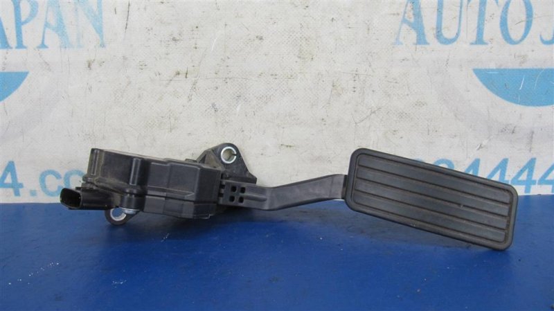 Педаль газа SUBARU LEGACY 09-15 BM 2010 Седан 2.5 EJ253 36010AG140 Б/У