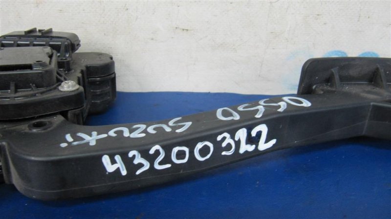 Педаль газа KIZASHI 09-14 2010 Седан 2.4