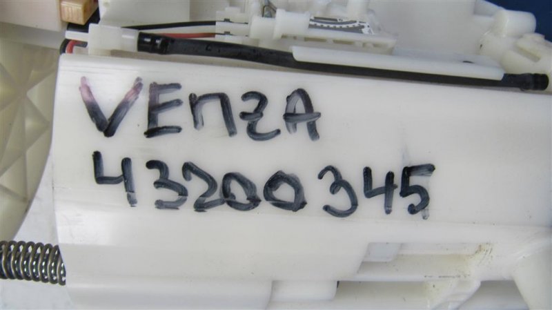 Топливный насос VENZA 09-16