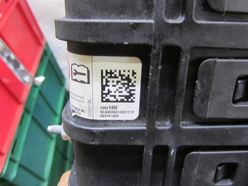 Подушка безопасности в колени правая CHEVROLET VOLT 10-15 1.4 LUU