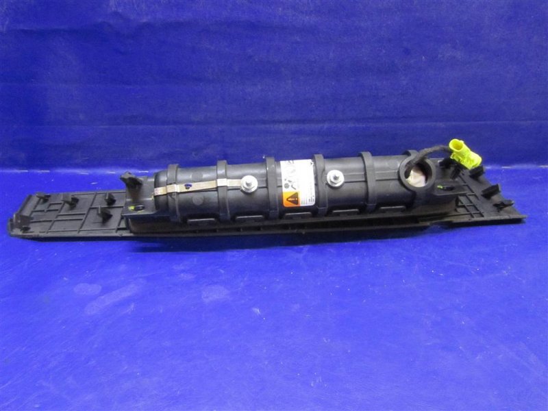 Подушка безопасности в колени правая VOLT 10-15 2013 1.4 LUU