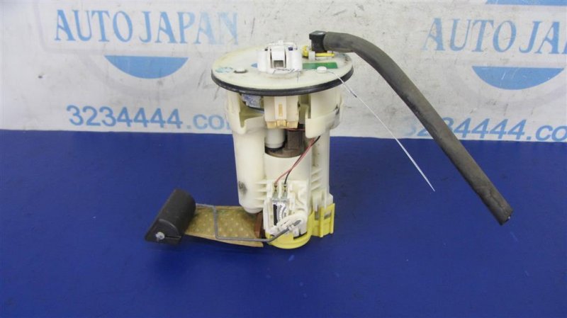 Запчасть топливный насос LEXUS ES300 ES330 01-06 77020-33130 Б/У Топливный насос LEXUS ES300 ES330 01-06 77020-33130 Б/У