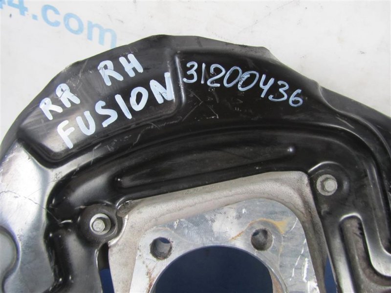 Цапфа задняя правая FORD FUSION 14- Цапфа задняя правая FORD FUSION 14-