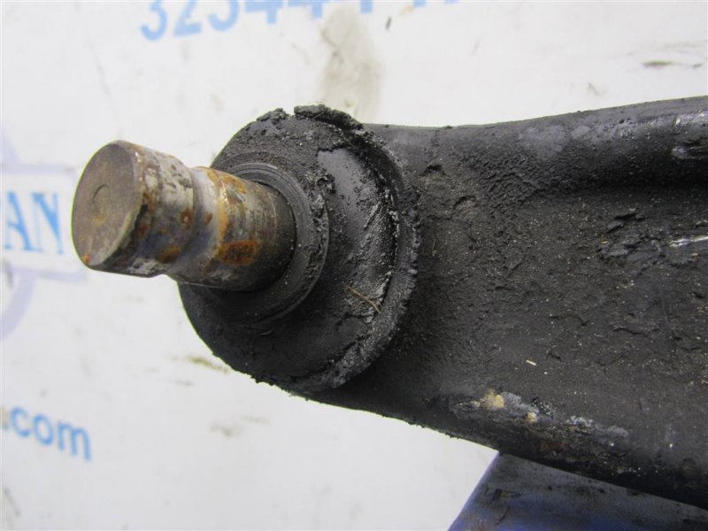 Рычаг передней подвески нижний передний правый OUTLANDER XL 05-13 2007 Внедорожник 3.0