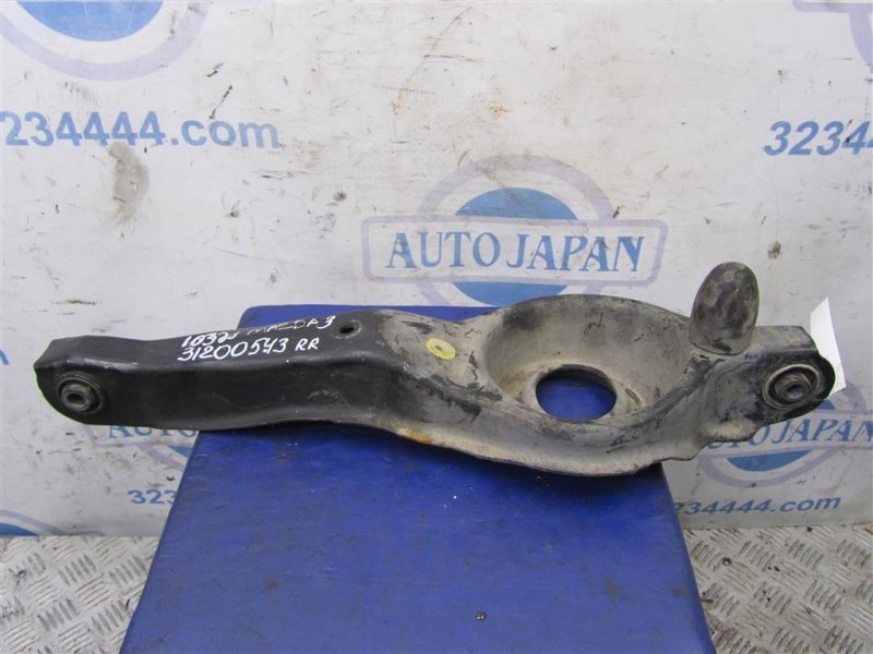 Рычаг задней подвески поперечный нижний задний левый MAZDA 3 BL 09-13 2012 Седан 2.0 BBM2-28-300D Б/У