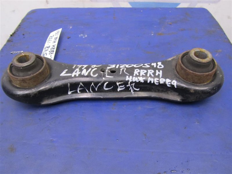 Запчасть рычаг задней подвески поперечный нижний задний правый MITSUBISHI LANCER X 10 15-17 2017 Седан 2.0 4117A005 Б/У Рычаг задней подвески поперечный нижний задний правый MITSUBISHI LANCER X 10 15-17 2017 Седан 2.0 4117A005 Б/У