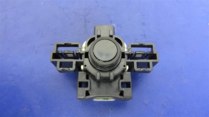 Датчик парктроника LEXUS IS250/350 13-20 Датчик парктроника LEXUS IS250/350 13-20