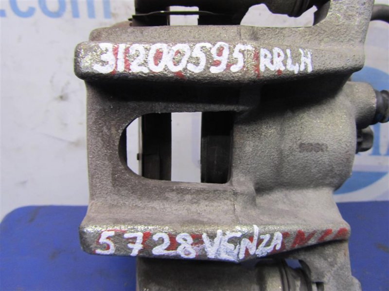 Суппорт тормозной задний левый VENZA 09-16 2010 AGV10 2.7 1ARFE