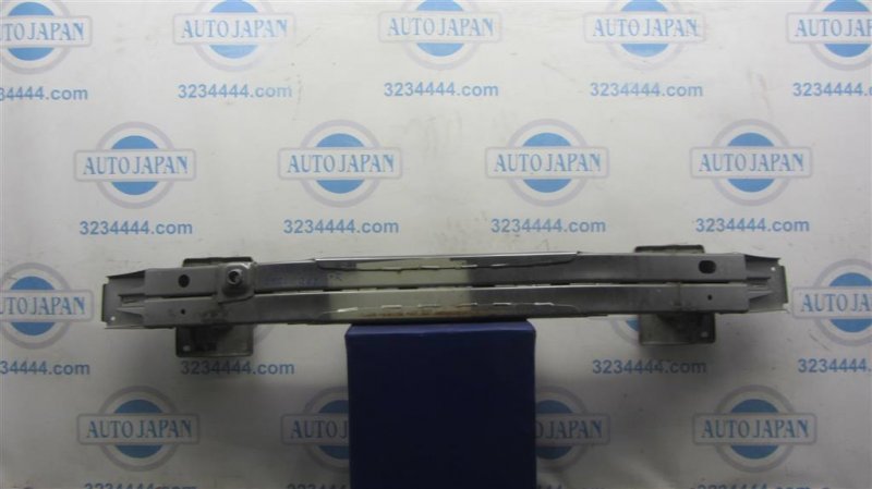 Запчасть усилитель переднего бампера SUZUKI KIZASHI 09-14 2010 Седан 2.4 58270-57L10 Б/У Усилитель переднего бампера SUZUKI KIZASHI 09-14 2010 Седан 2.4 58270-57L10 Б/У