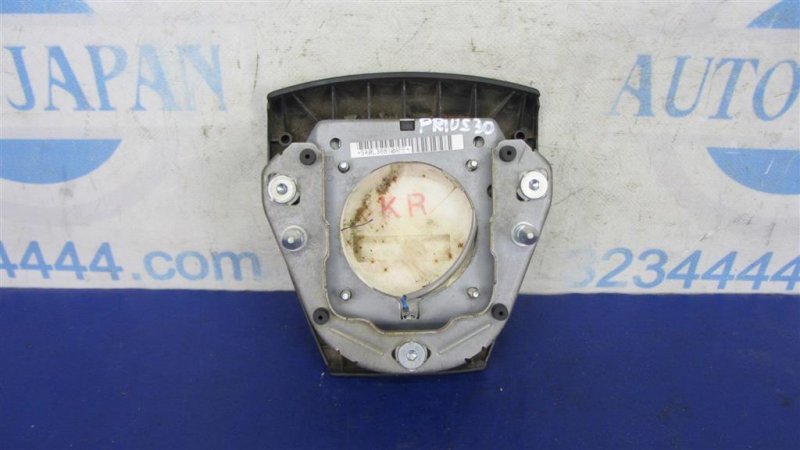 Подушка безопасности в руль TOYOTA PRIUS - 30 09-17 Подушка безопасности в руль TOYOTA PRIUS - 30 09-17
