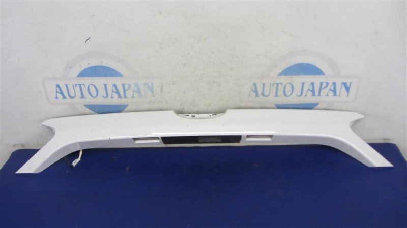 Панель подсветки номера FORD FUSION 14- DS7Z-5443400-BA Б/У