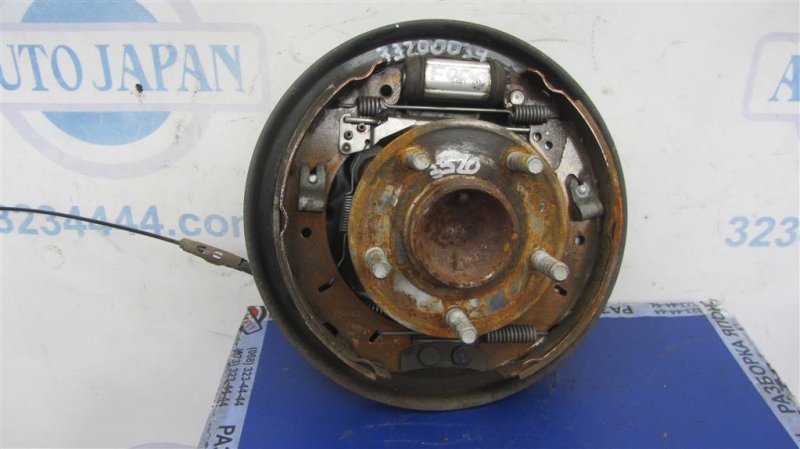 Запчасть ступица задняя правая FORD FOCUS 10-18 2013 Седан 2.0 BV6Z-1104-B Б/У Ступица задняя правая FORD FOCUS 10-18 2013 Седан 2.0 BV6Z-1104-B Б/У