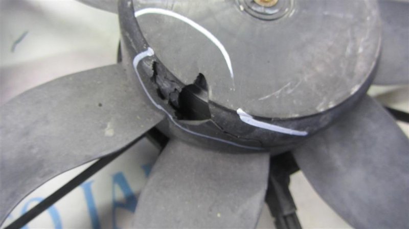 Диффузор вентилятора основного радиатора JETTA USA 10-17 2013 162 2.5 CBUA