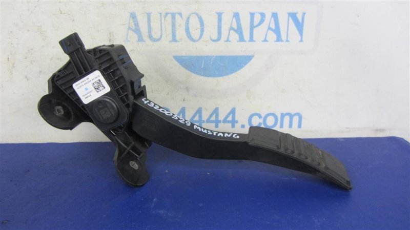 Педаль газа FORD MUSTANG 15- 2015 COUPE 2.3 C23HD0D CR3Z-9F836-D Б/У