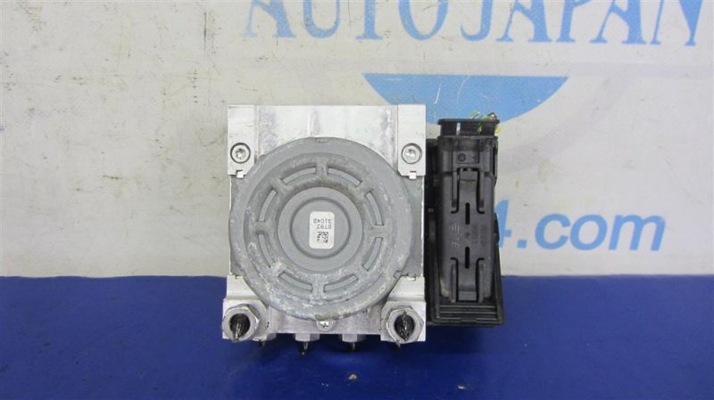 Блок ABS FORD MUSTANG 15- COUPE 2.3 C23HD0D Блок ABS FORD MUSTANG 15- COUPE 2.3 C23HD0D