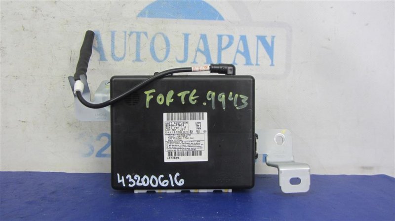 Блок комфорта KIA FORTE YD 12- 2016 Седан 1.8 95400-A7630 Б/У