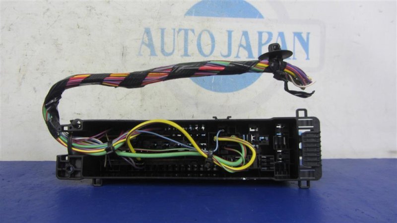 Блок предохранителей моторный отсек FORD FOCUS 10-18 Хетчбек 2.0