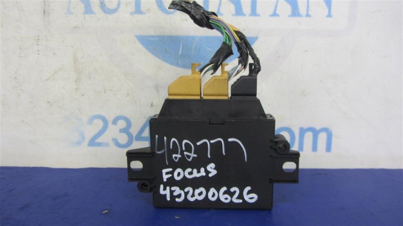 Блок управления парктроником FORD FOCUS 10-18 Хетчбек 2.0