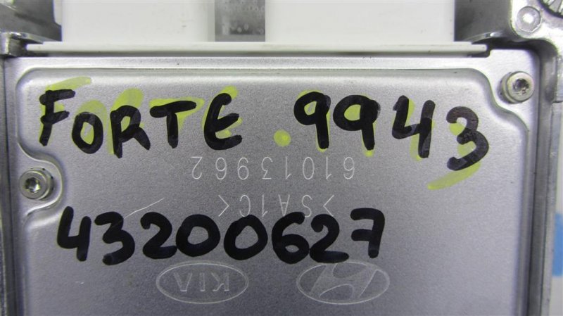 Блок управления AIRBAG KIA FORTE YD 12- Седан 1.8