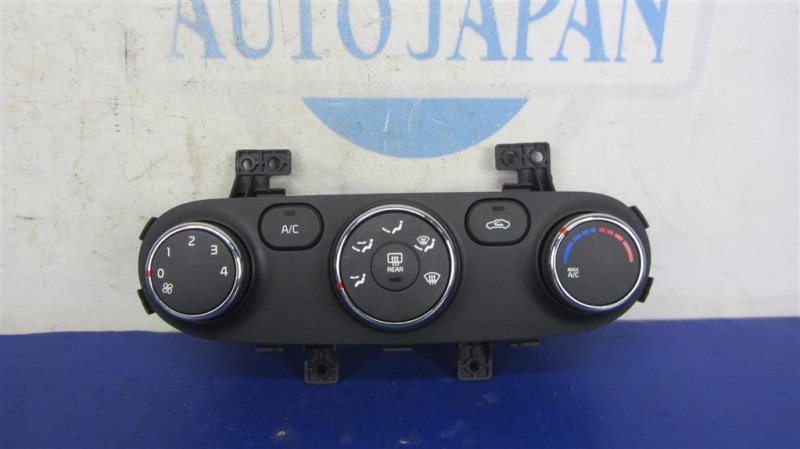 Блок управления печкой KIA FORTE YD 12- 2016 Седан 1.8 97250-A7052WK Б/У
