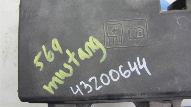 Блок предохранителей моторный отсек FORD MUSTANG 15- COUPE 2.3 C23HD0D