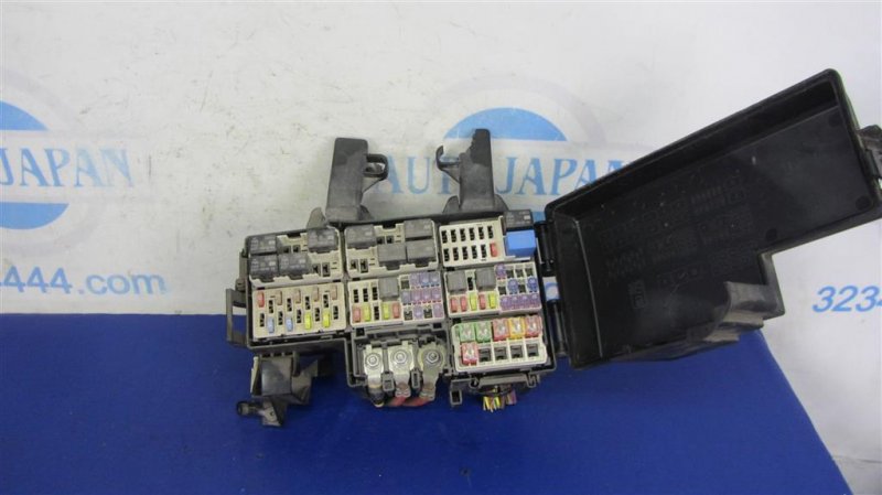 Блок предохранителей моторный отсек FORD MUSTANG 15- 2015 COUPE 2.3 C23HD0D Б/У