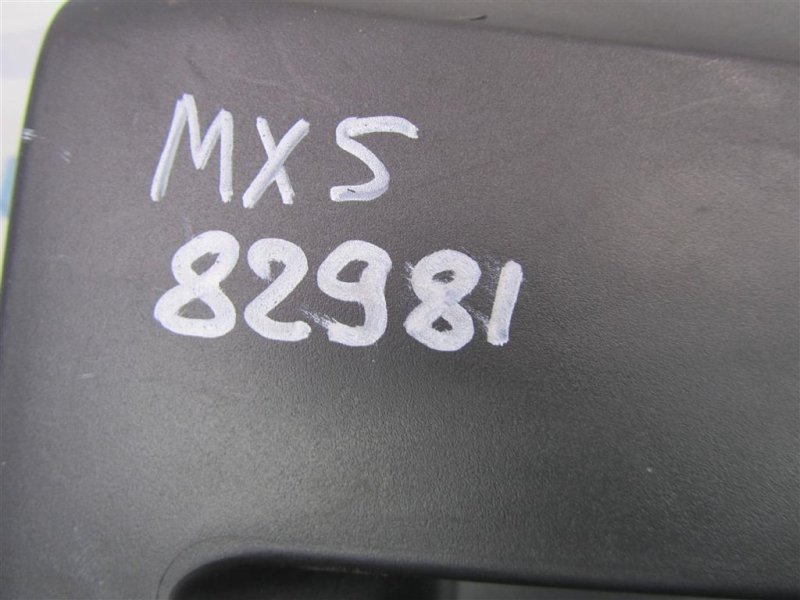 Кожух рулевой колонки MX-5 15- 2017 COUPE 2.0 Кожух рулевой колонки MX-5 15- 2017 COUPE 2.0