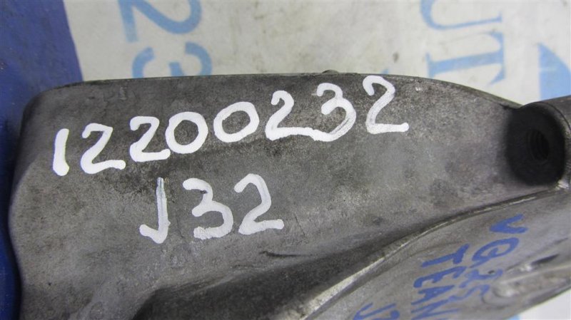 Кронштейн двигателя задний левый TEANA J32 08-14 vq25