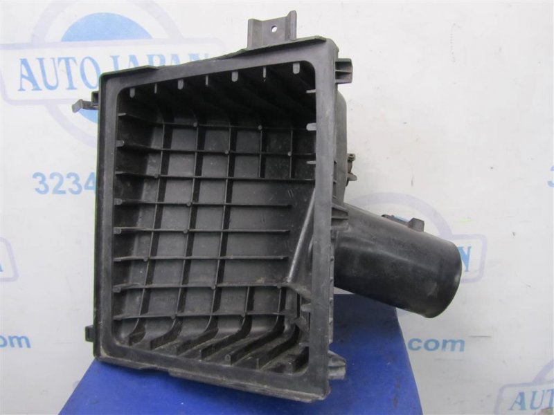 Корпус воздушного фильтра INFINITI QX56 / TITAN / ARMADA 04-16 Внедорожник 5.6