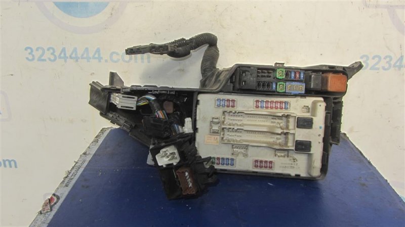 Запчасть блок предохранителей моторный отсек NISSAN TEANA J32 08-14 VQ25 284B7-1AA2A Б/У Блок предохранителей моторный отсек NISSAN TEANA J32 08-14 VQ25 284B7-1AA2A Б/У