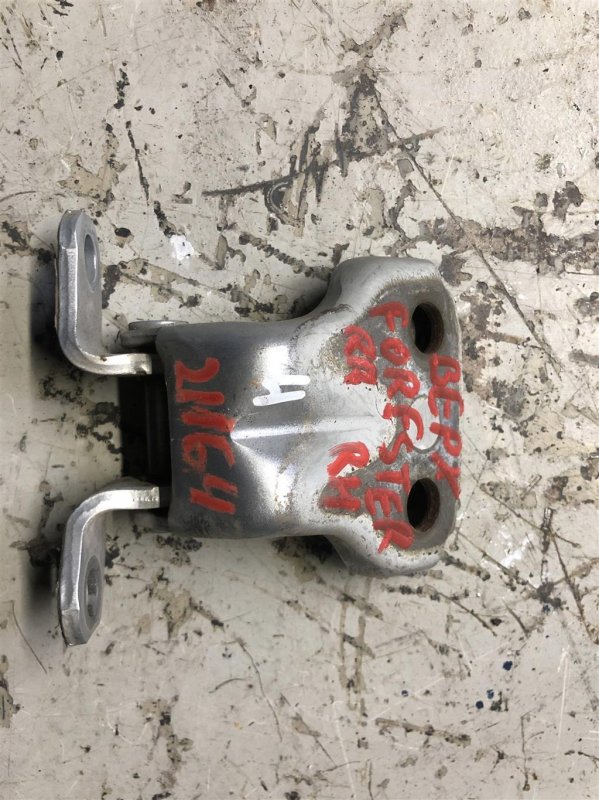 Петля двери верхняя задняя правая SUBARU FORESTER SG 02-07 Б/У