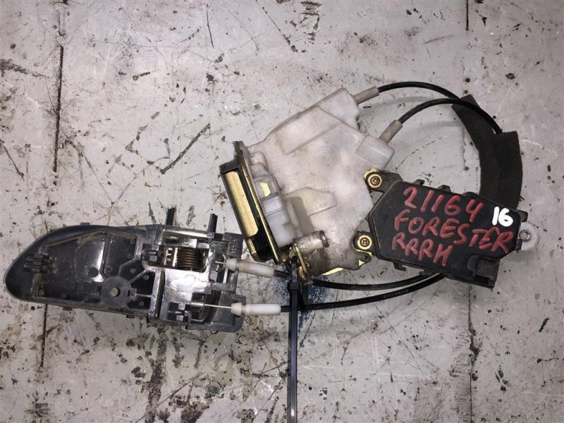 Запчасть замок двери задний правый SUBARU FORESTER SG 02-07 61035SA001 Б/У Замок двери задний правый SUBARU FORESTER SG 02-07 61035SA001 Б/У