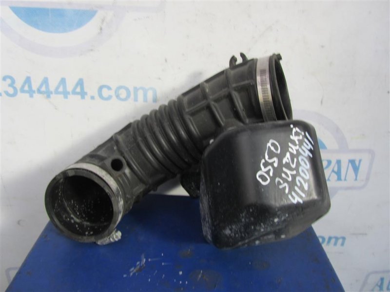 Патрубок воздушного фильтра SUZUKI KIZASHI 09-14 2010 Седан 2.4 13881-57L00 Б/У