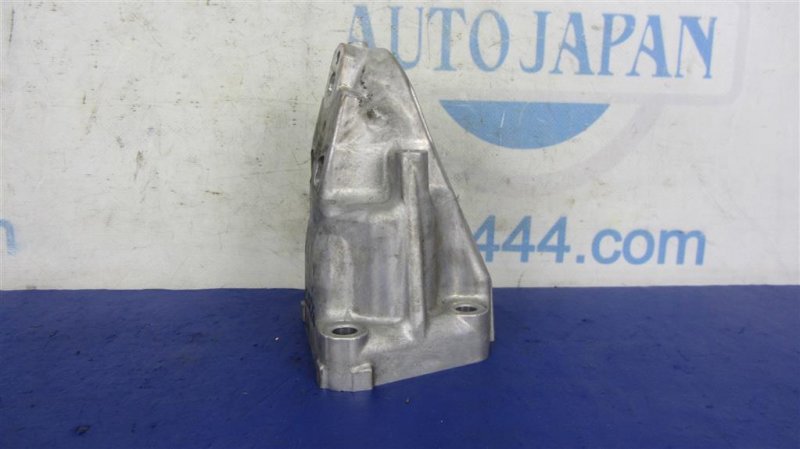 Кронштейн двигателя GS 12- 2015 Седан 8ARFTS 2.0TURBO