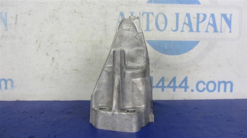 Кронштейн двигателя GS 12- 2015 Седан 8ARFTS 2.0TURBO