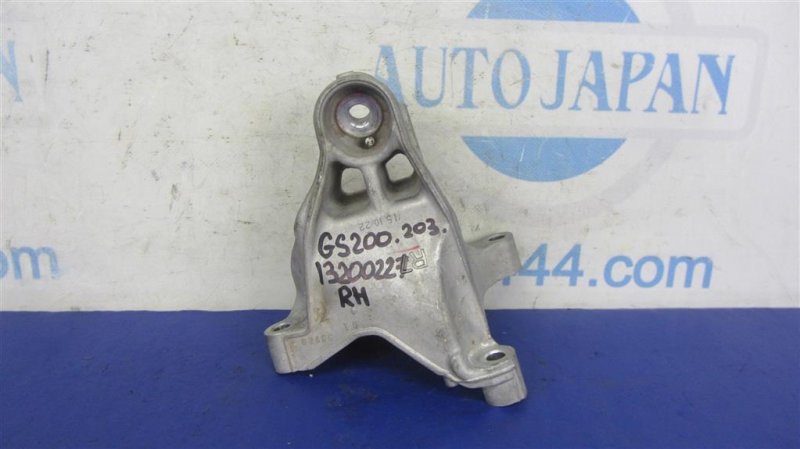 Кронштейн двигателя LEXUS GS 12- 2015 Седан 8ARFTS 2.0TURBO 12311-36100 Б/У