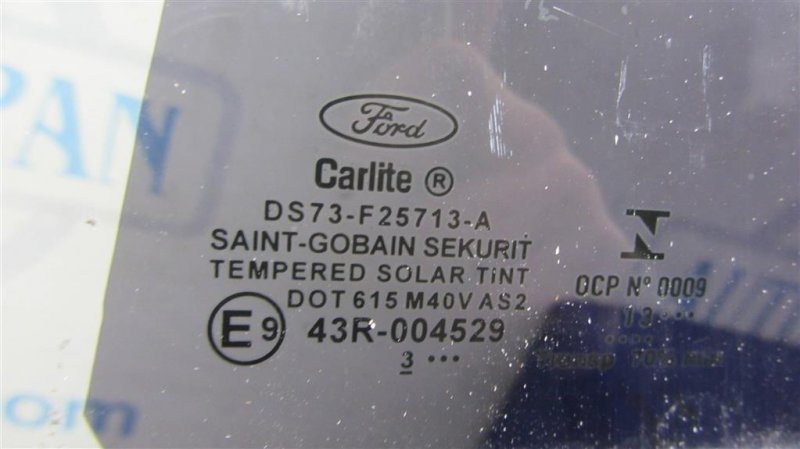Стекло двери заднее левое FORD FUSION 14- Седан 2.5