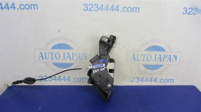 Запчасть замок двери задний левый FORD FUSION 14- DS73-F264A53-AA Б/У Замок двери задний левый FORD FUSION 14- DS73-F264A53-AA Б/У