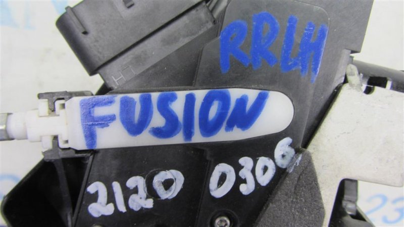 Замок двери задний левый FUSION 14- Замок двери задний левый FUSION 14-