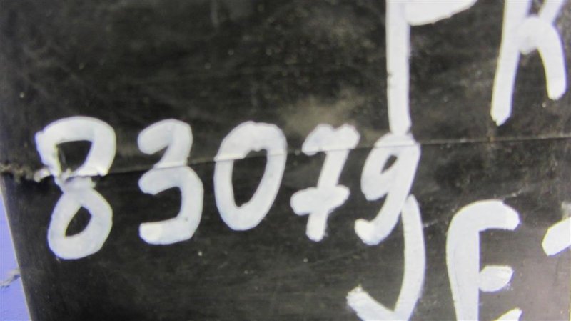 Ограничитель двери передний правый JETTA USA 10-17